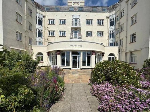House for sale in Holland-on-Sea, Dale Hill