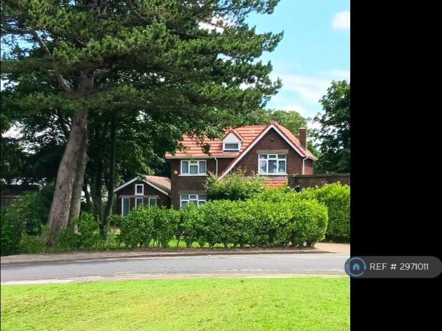 House for rent in Poulton-le-Sands, Bare