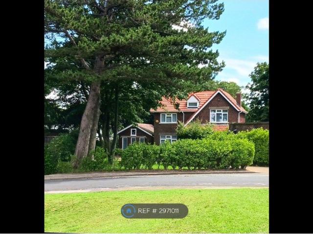 House for rent in Poulton-le-Sands, Bare