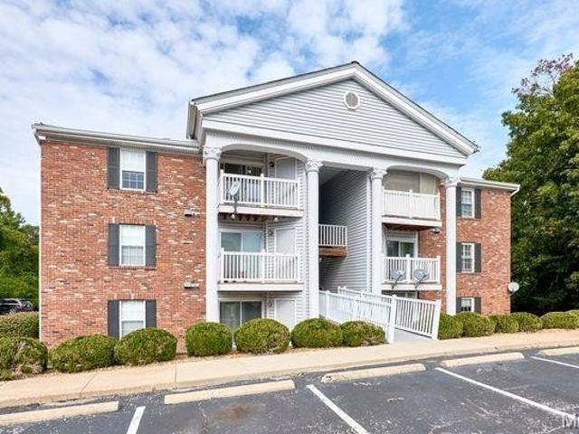 Condo for sale in Maryland Heights, Missouri