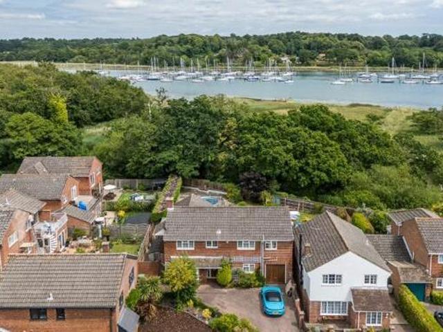 House for sale in Lyons, Greater London