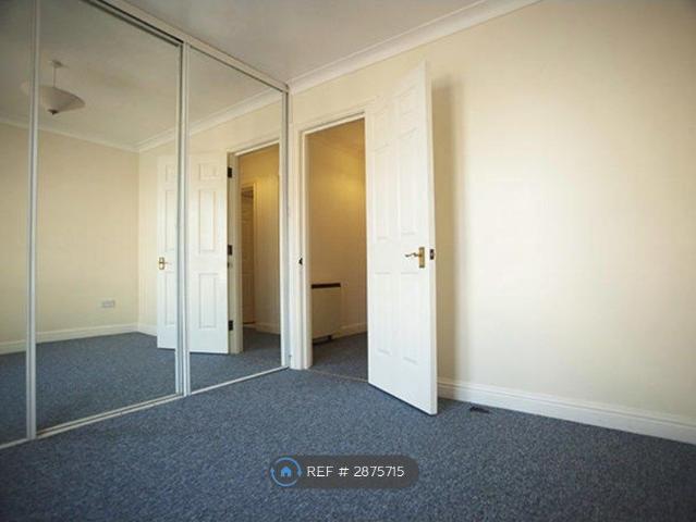 Apartment for rent in Brighton Marina Village, Roedean