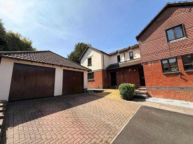 House for rent in Livermead