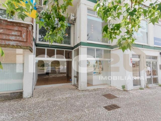 Loja venda em Marinha Grande, Leiria