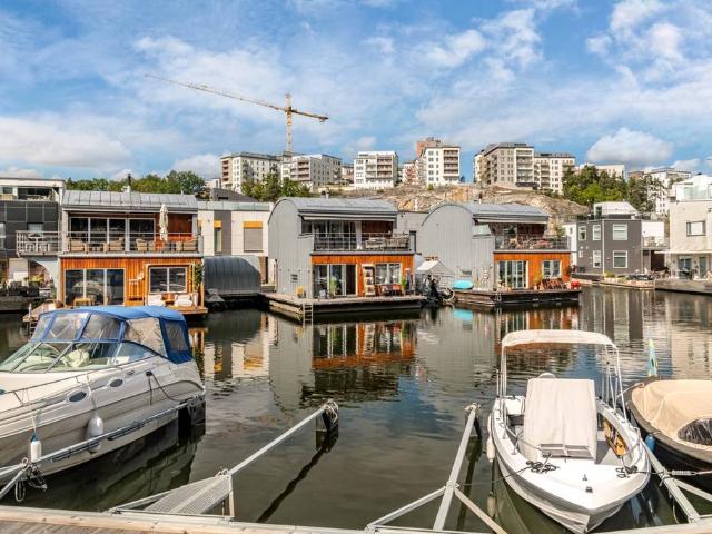 Villa till salu i Nacka, Stockholm