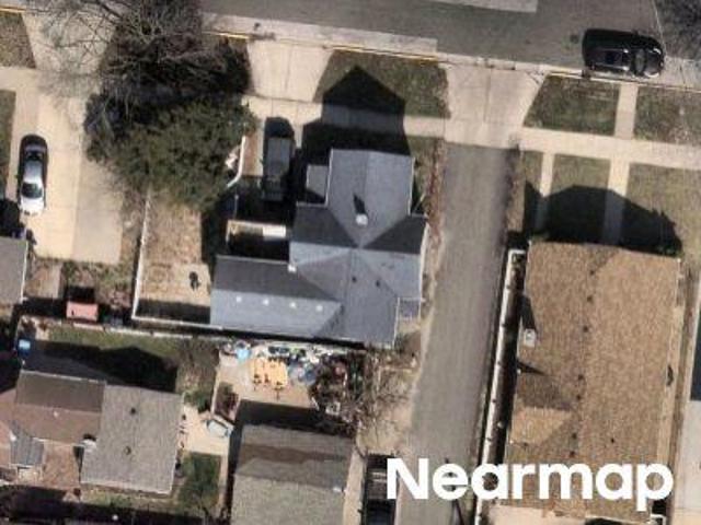 House for sale in Aurora, Illinois
