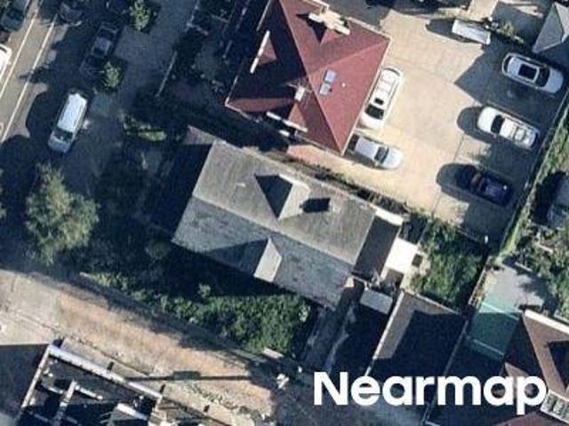 House for sale in The Bronx, Arverne