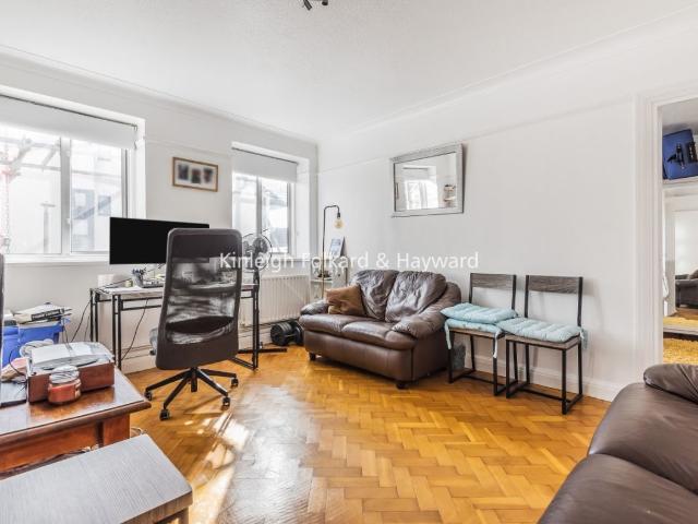 Apartment for rent in Tooting Graveney, Greater London
