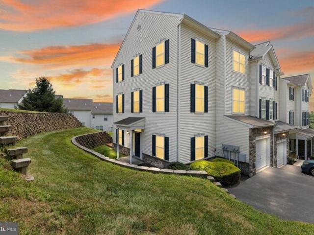 Condo for sale in York