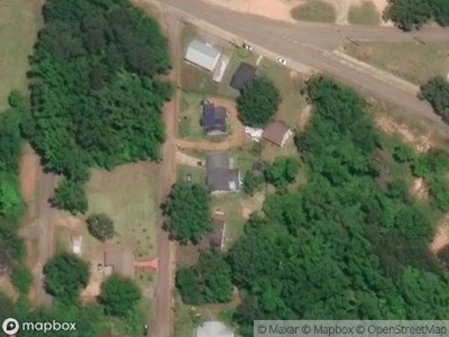 House for sale in Grove Hill, Alabama