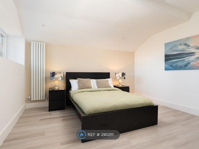 Apartment for rent in Birkenhead, Wirral