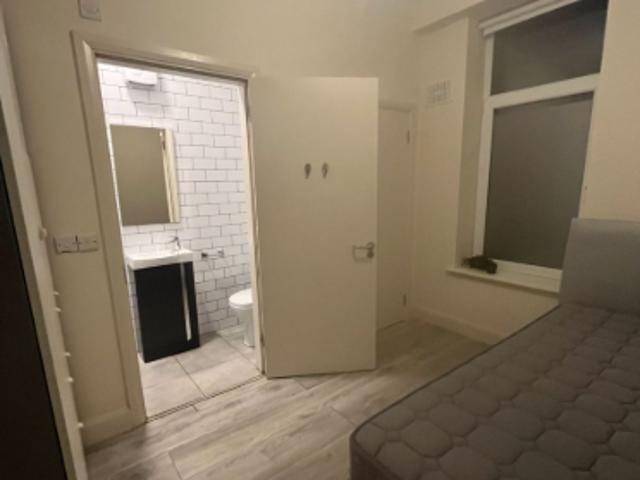 Apartment to rent in Bluebell, North Tipperary