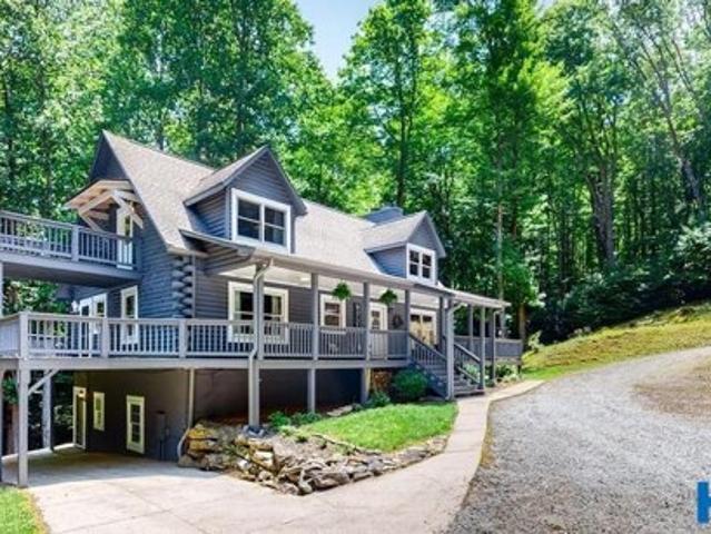 House for sale in Cullowhee