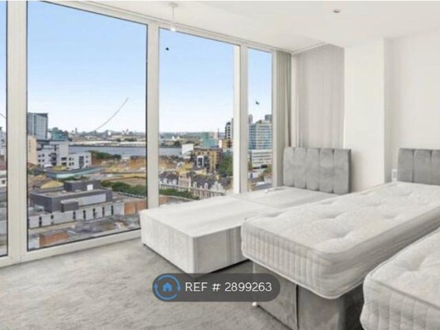 House for rent in Callis Yard, Greater London