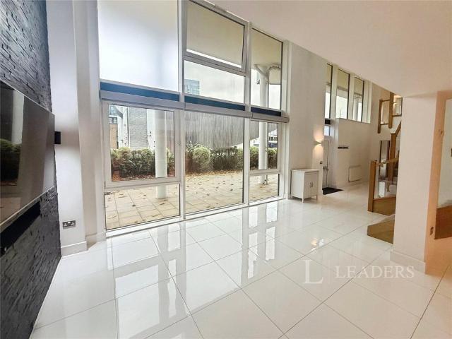 Apartment for rent in Ocean Village, City Of Southampton