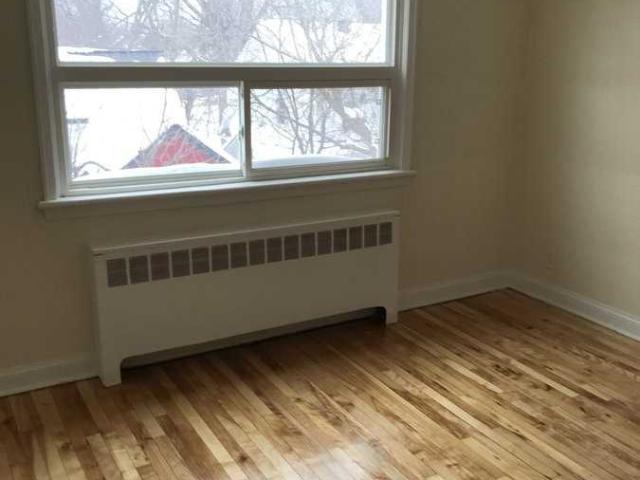 Apartment for rent in Mulhurst Bay, Ontario