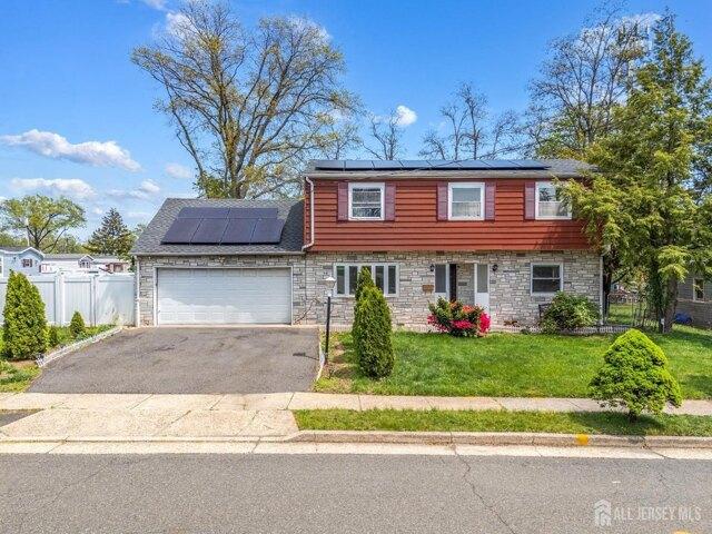 House for sale in Avenel House for sale in Avenel