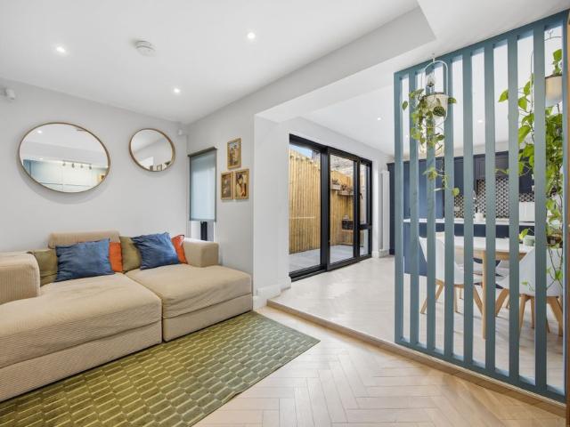 House to rent in Bluebell, North Tipperary