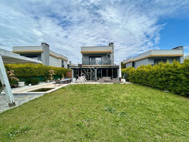Kuşadasi, Aydin içerisinde satılık Villa