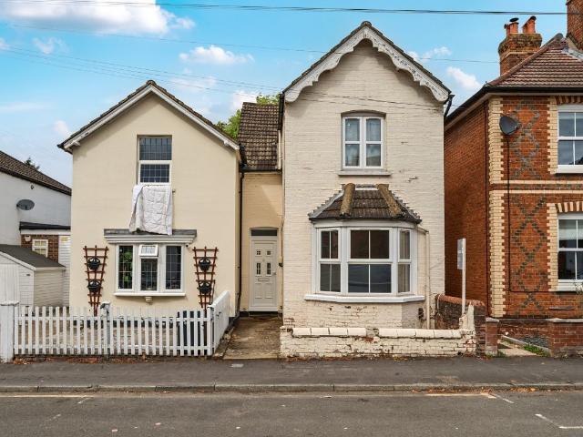 Apartment for rent in Guildford Park, Guildford