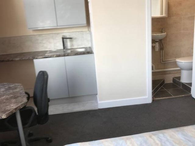 Apartment for rent in Sydenham, Green Close