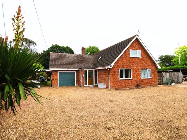 House for rent in Burston and Shimpling, Burgh St Peter