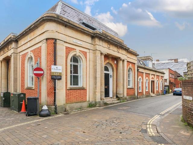 House for rent in The Close, Hampshire