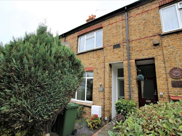 House for rent in Colnbrook with Poyle, Slough