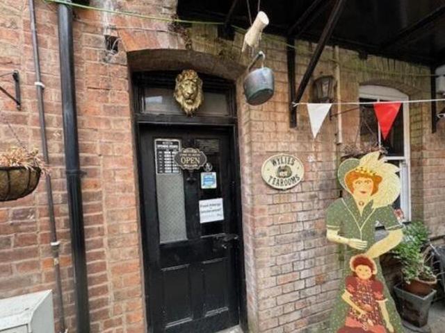 House for sale in Warwick, Warwickshire
