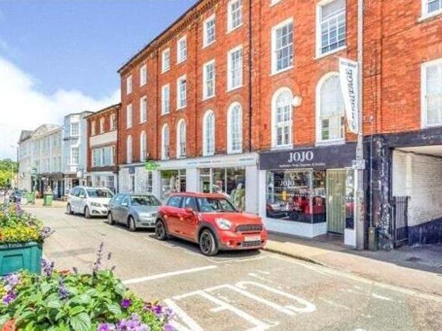 House for sale in Buckingham, Buckinghamshire