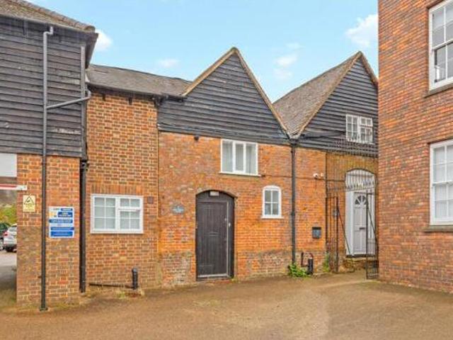 House for sale in The Butts, Kent