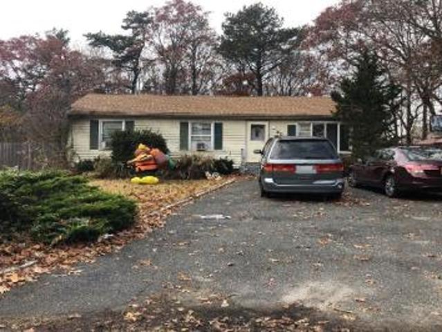 House for sale in Centereach, New York