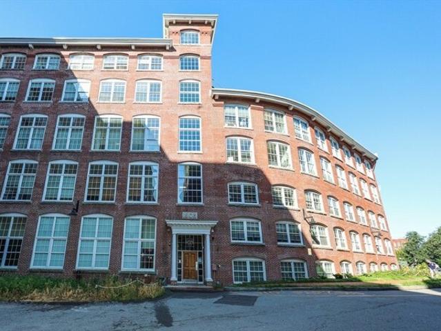 Condo for sale in Lowell