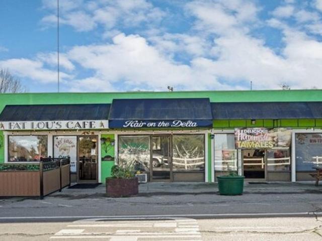 House for sale in Walnut Grove, California