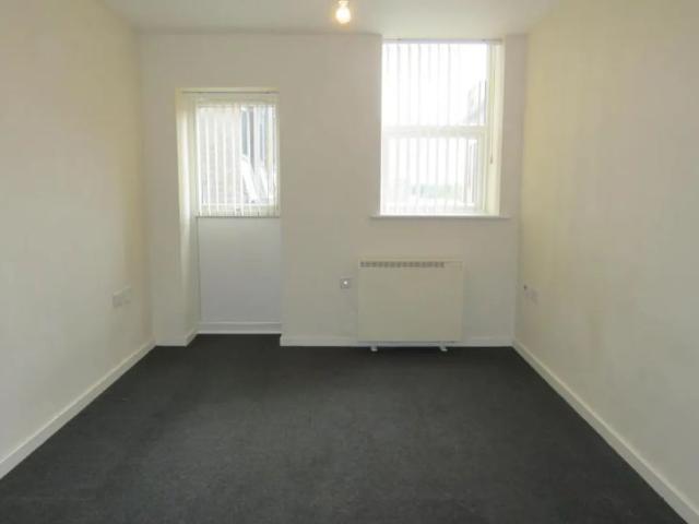Apartment for rent in Belle Isle, West Yorkshire