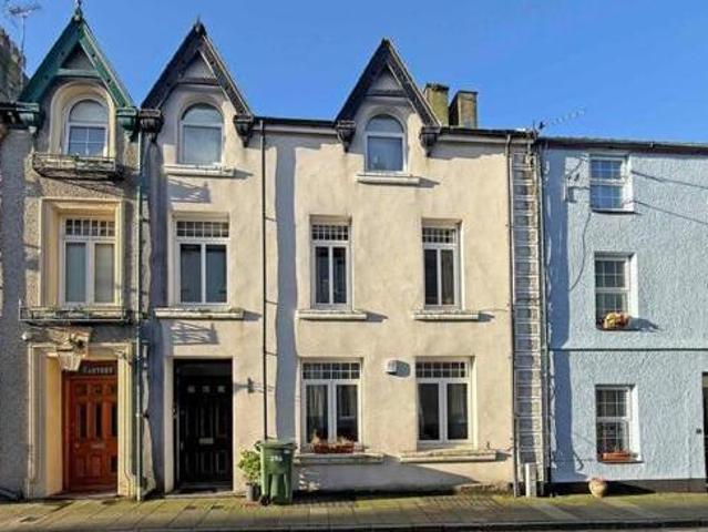House for sale in Caernarfon