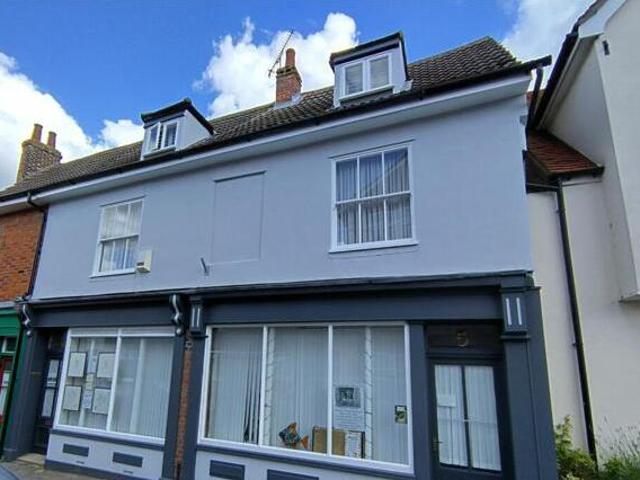 House for sale in Dale Hill, Essex