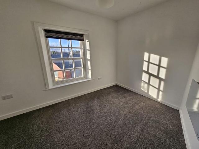 Apartment for rent in Hooley Brow, Burnedge