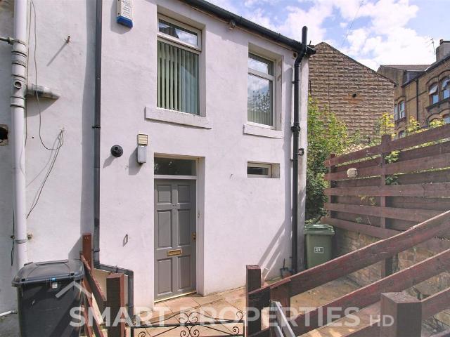 Apartment for rent in Milnsbridge, West Yorkshire