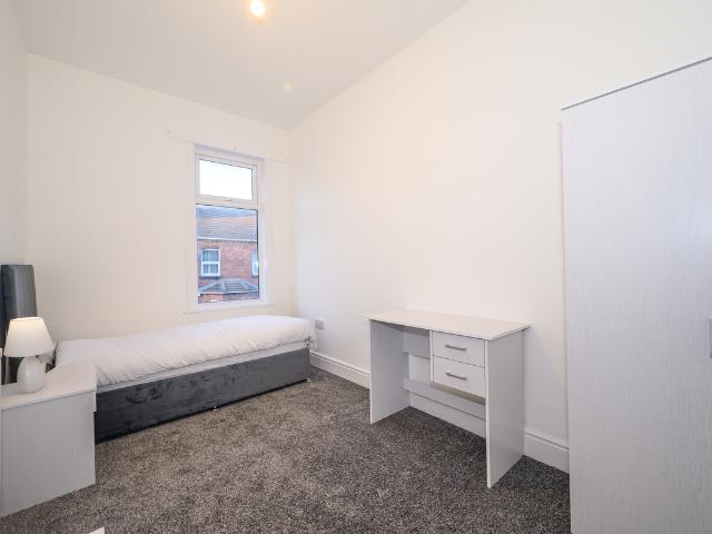 Room for rent in Earlestown, St Helens