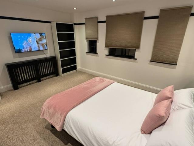 Apartment for rent in Elmfield, Leicestershire