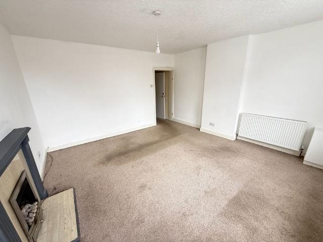 House for rent in The Green, Barnsley
