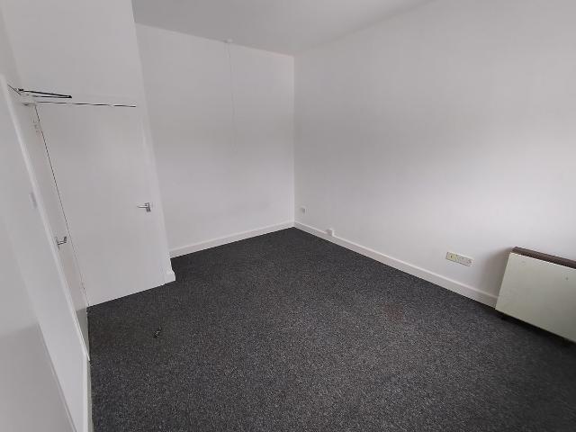 Studio for rent in Telford