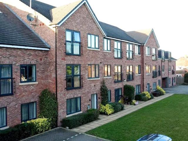 Apartment for rent in Stocking Farm, Old Wharf