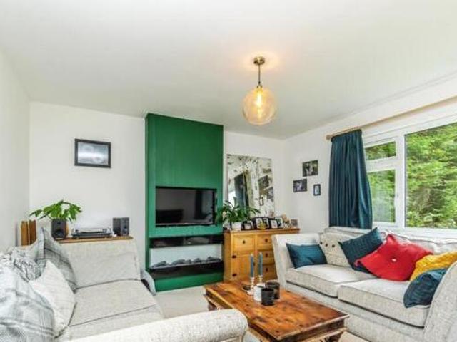House for sale in Hillview, Surrey