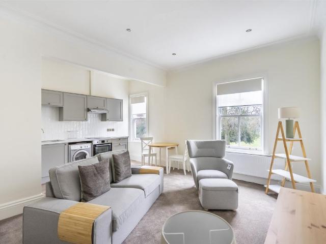 Apartment for rent in The Groves, York