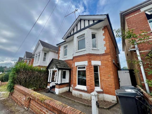 Apartment for rent in Charminster, Bournemouth