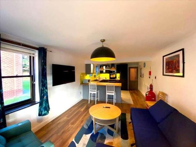 Apartment for rent in Kursaal Estate, Alton Barnes