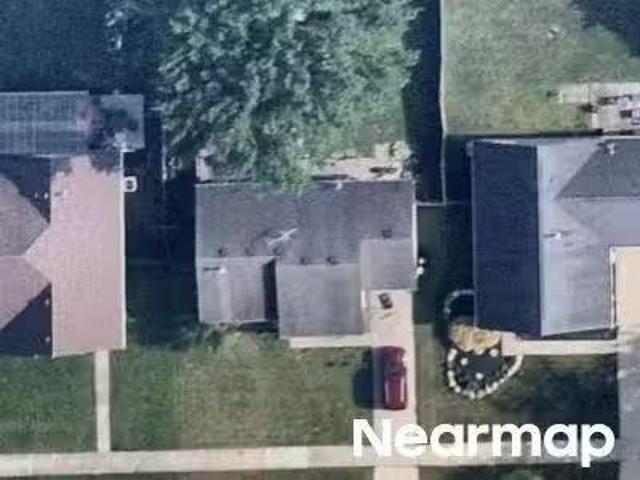 House for sale in Macomb