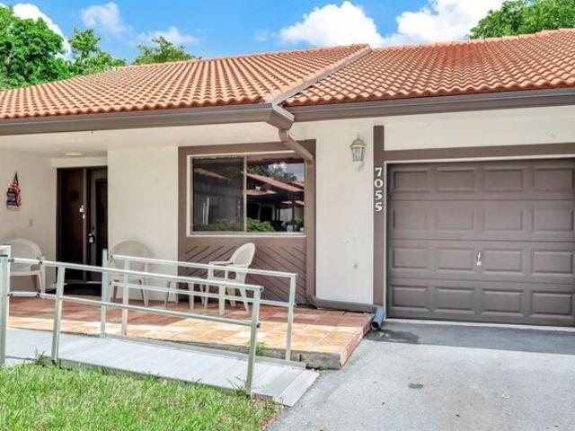 House for sale in Tamarac